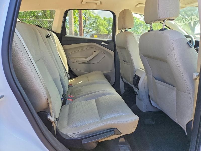 2017 FORD ESCAPE SE 11