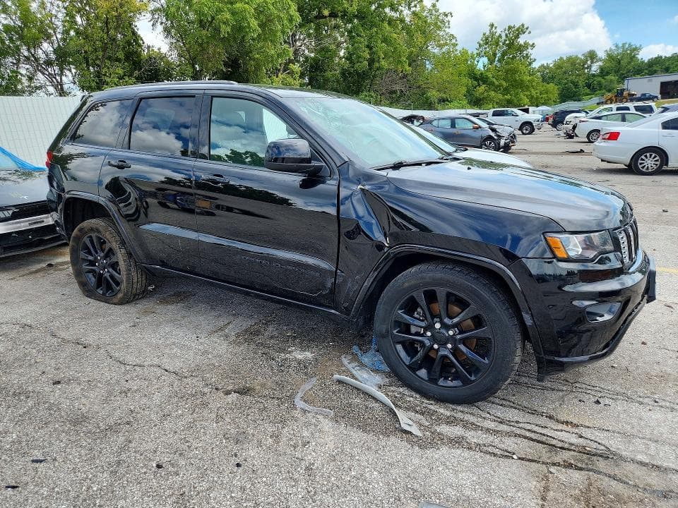 2018 JEEP GRAND CHEROKEE LAREDO 4