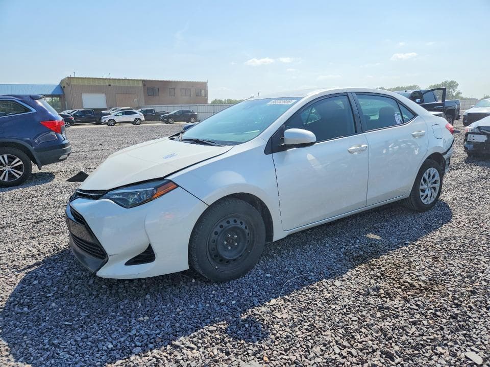 2018 TOYOTA COROLLA LE - 1