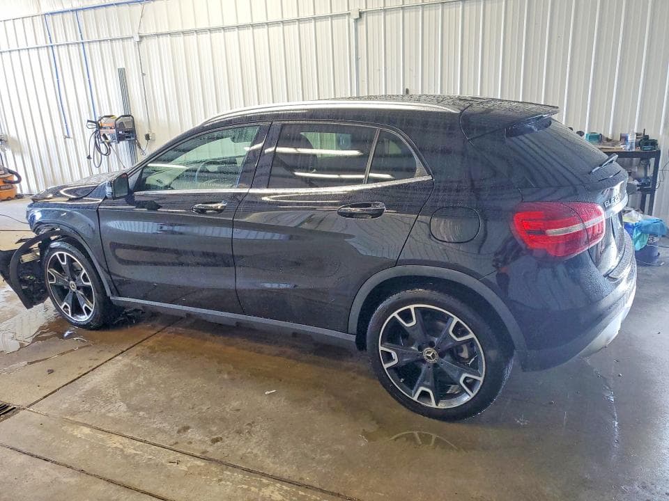 2018 MERCEDES-BENZ GLA 250 4MATIC 2