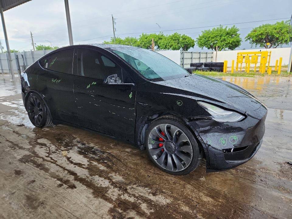 2020 TESLA MODEL Y 4