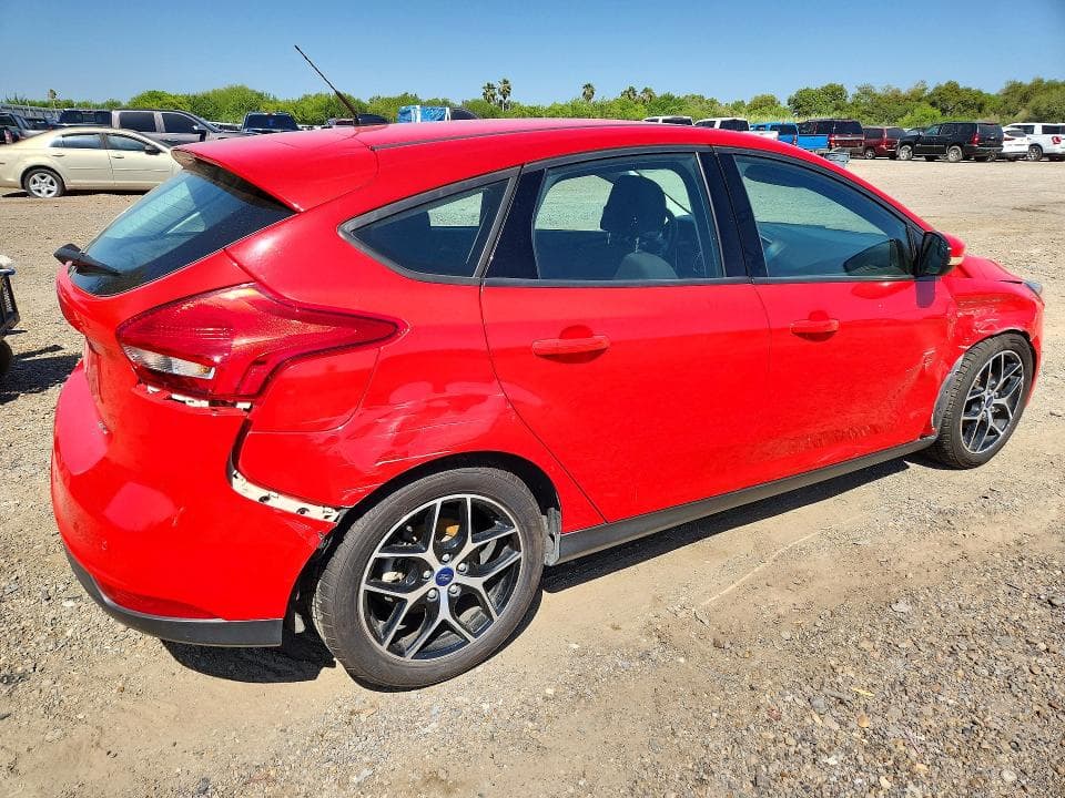 2017 FORD FOCUS SEL 3