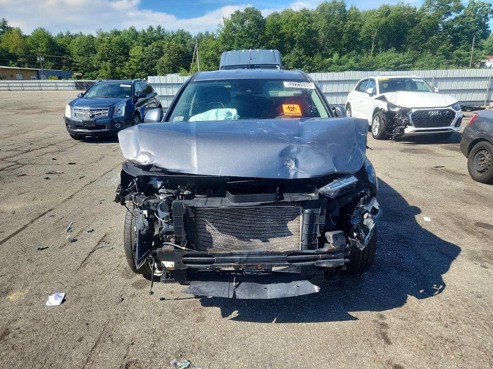 2019 HYUNDAI SANTA FE SE 5