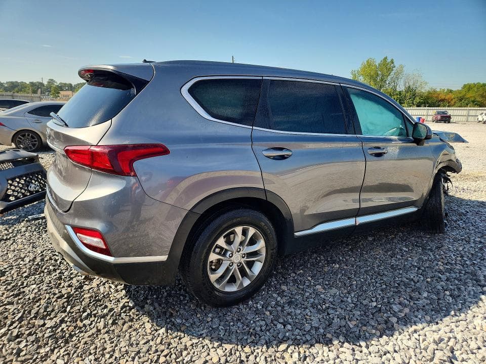 2019 HYUNDAI SANTA FE SE 3