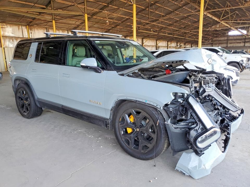 2023 RIVIAN R1S ADVENTURE 4