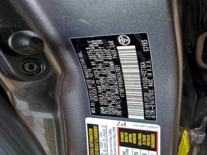2017 TOYOTA CAMRY SE 13