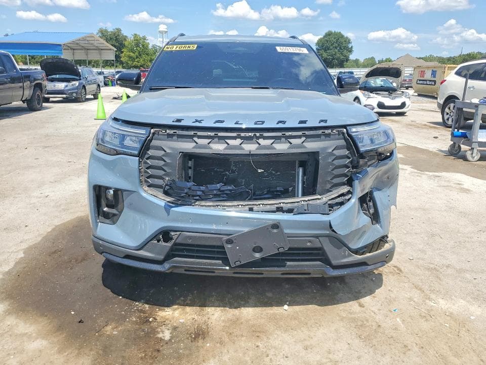 2025 FORD EXPLORER ST-LINE 5