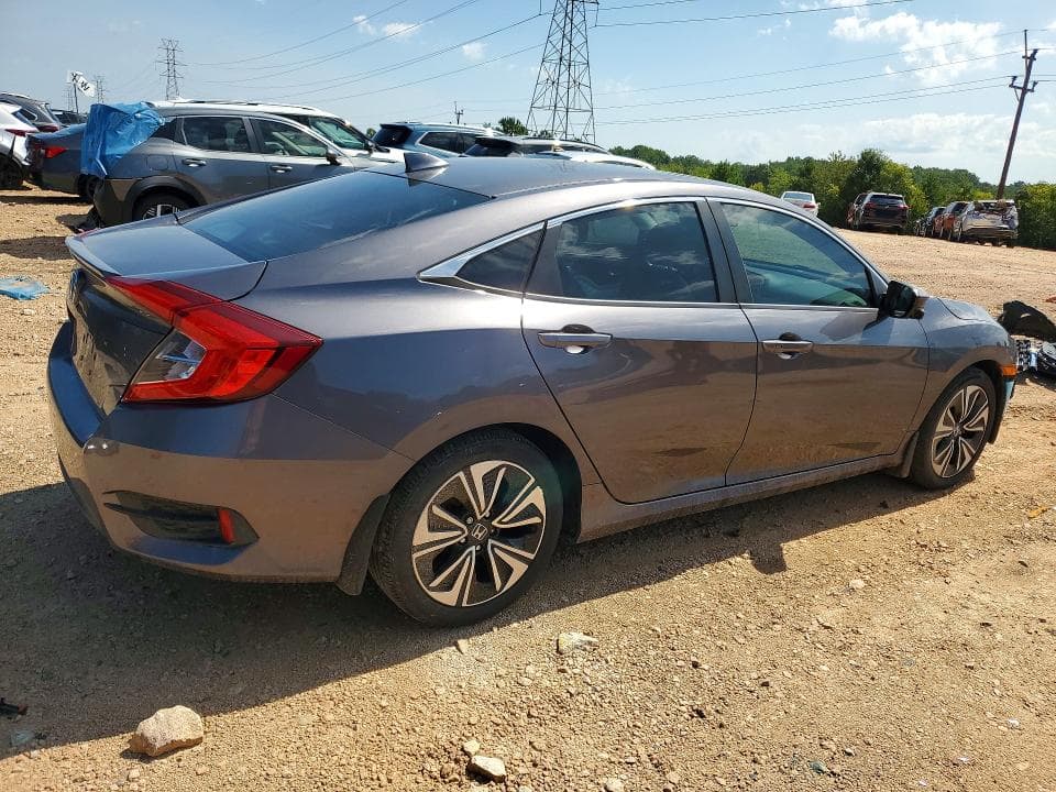 2017 HONDA CIVIC EX 3