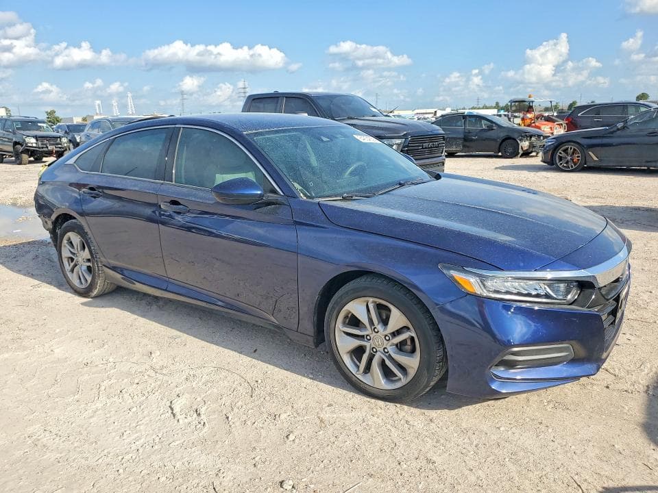 2018 HONDA ACCORD LX 4