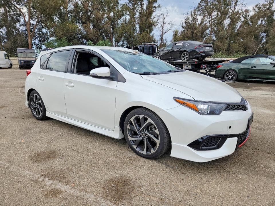 2017 TOYOTA COROLLA IM BASE 4