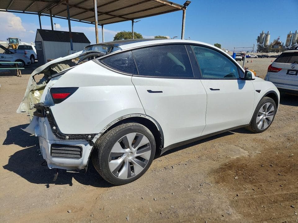 2023 TESLA MODEL Y 3