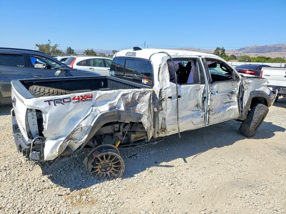 2022 TOYOTA TACOMA TRD OFF-ROAD 3
