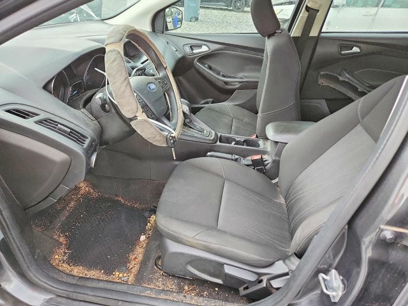 2017 FORD FOCUS SE 7