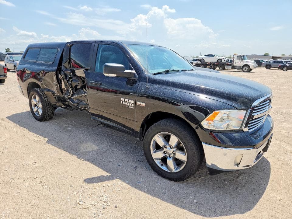 2019 RAM 1500 CLASSIC SLT 4