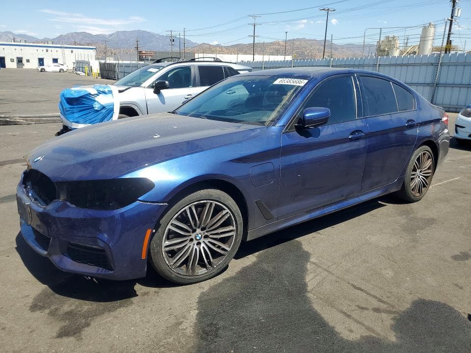 2020 BMW 530E - 1