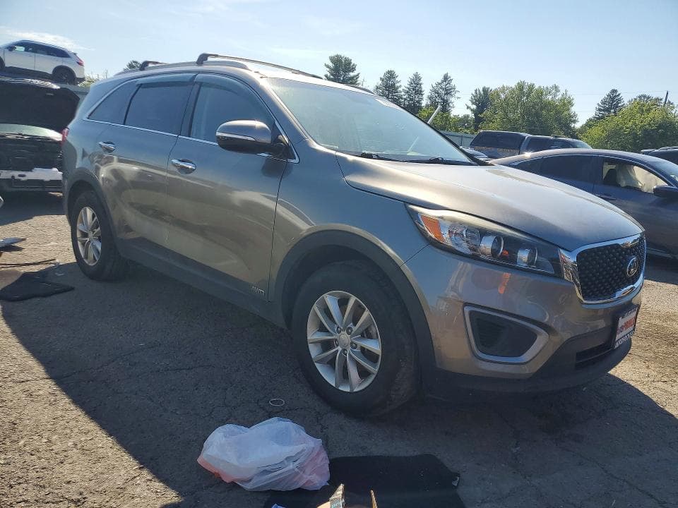 2018 KIA SORENTO LX 4