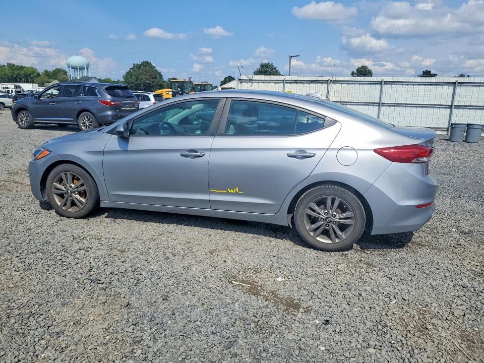 2017 HYUNDAI ELANTRA SE 2