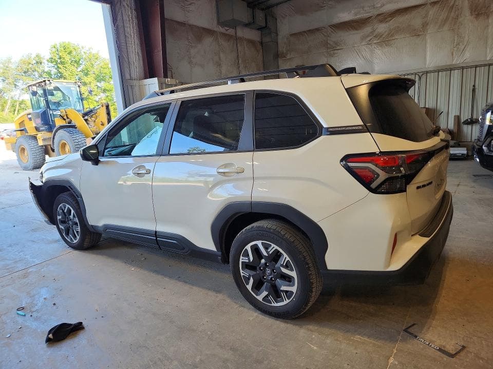 2025 SUBARU FORESTER PREMIUM 2