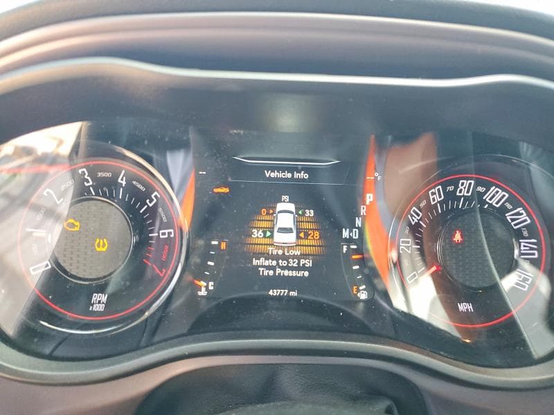 2023 DODGE CHALLENGER SXT 9