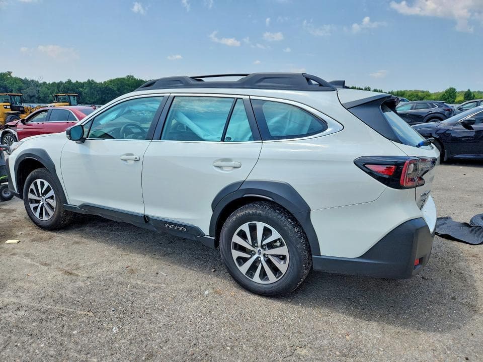 2025 SUBARU OUTBACK 2
