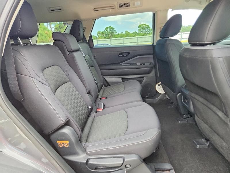 2024 NISSAN PATHFINDER S 11