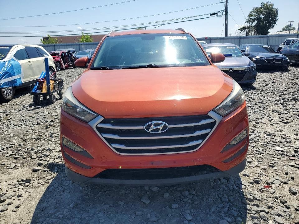 2017 HYUNDAI TUCSON SE 5