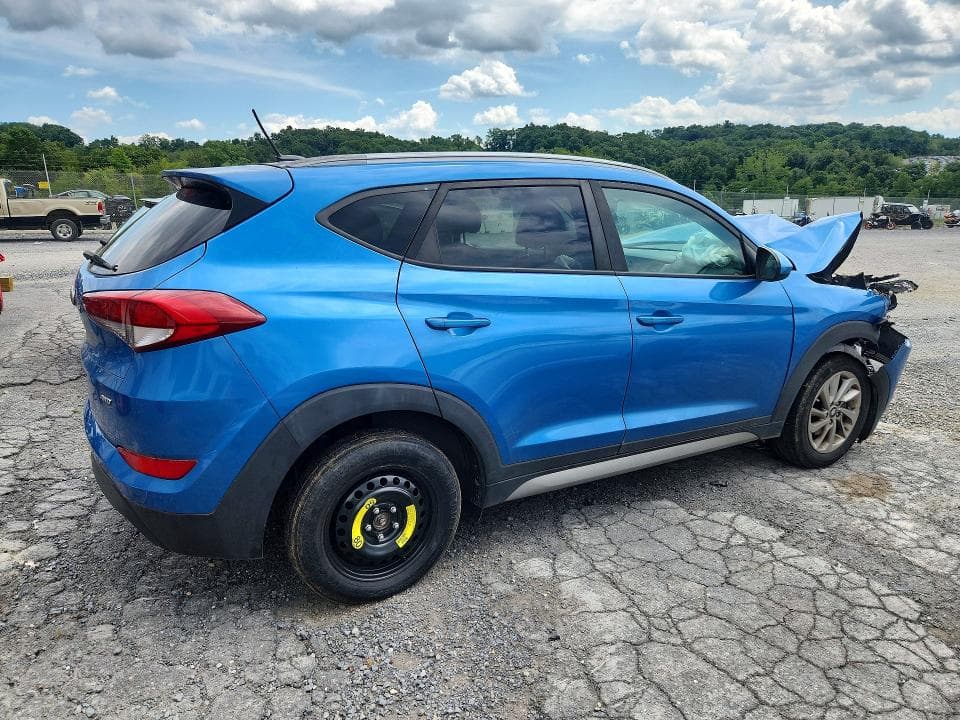 2017 HYUNDAI TUCSON SE 3