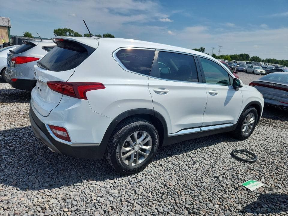 2019 HYUNDAI SANTA FE SE 3