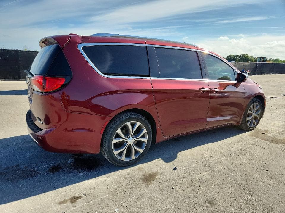2017 CHRYSLER PACIFICA LIMITED 3