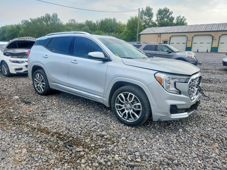 2022 GMC TERRAIN DENALI 4