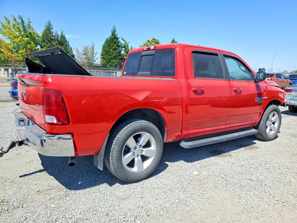 2019 RAM 1500 CLASSIC SLT 3