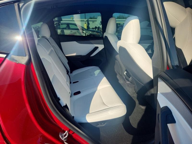 2026 TESLA MODEL Y 10