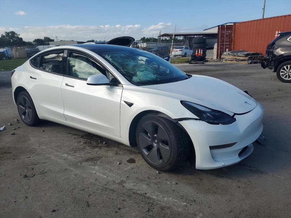 2023 TESLA MODEL 3 4
