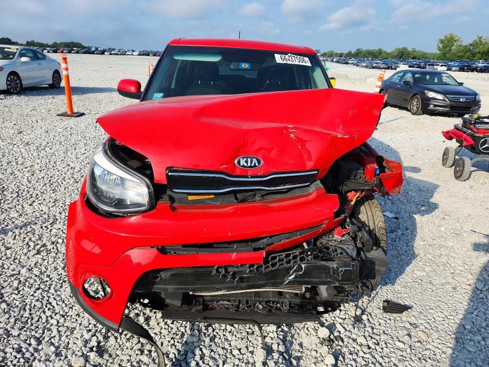 2019 KIA SOUL + 5