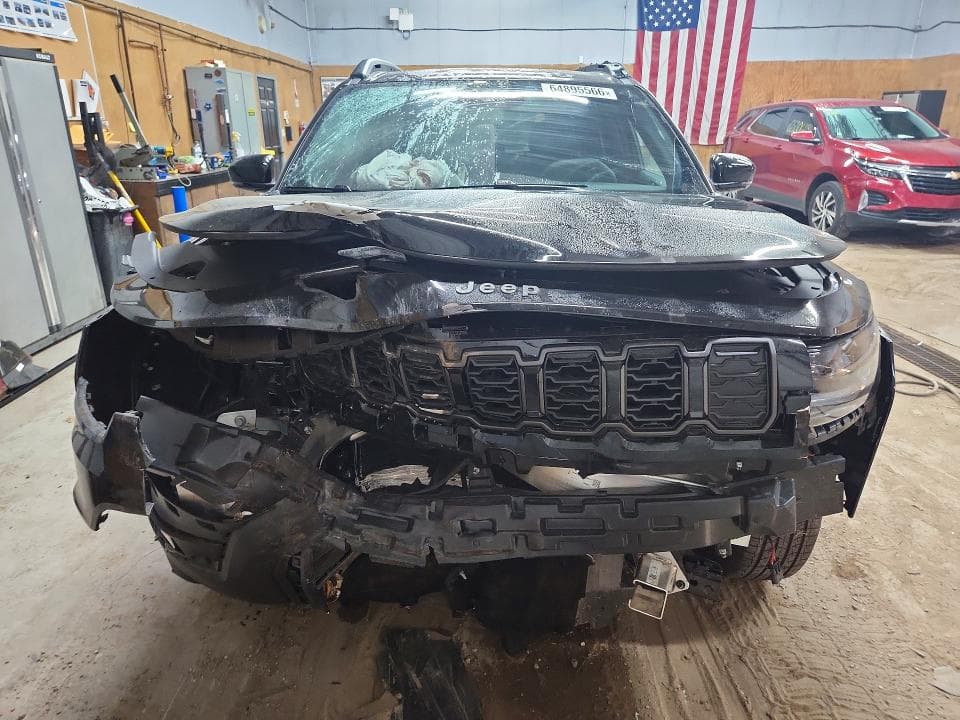 2026 JEEP CHEROKEE LAREDO 5