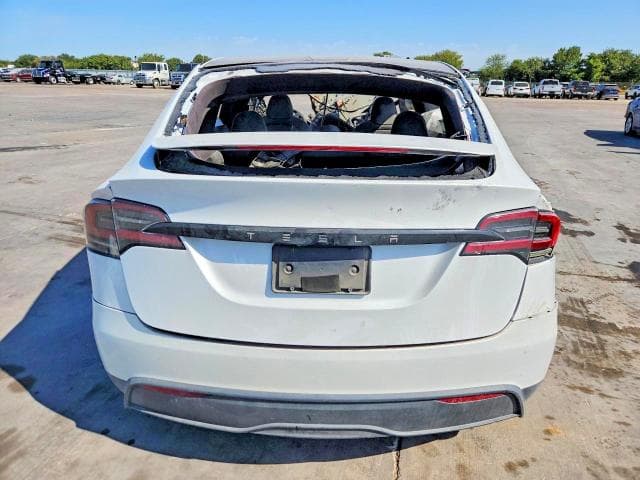2023 TESLA MODEL X 6