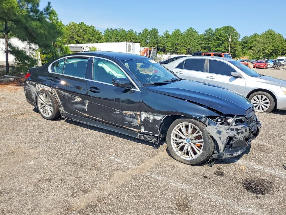 2024 BMW 330E 4