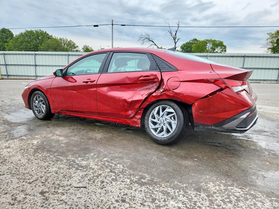 2024 HYUNDAI ELANTRA SEL 2
