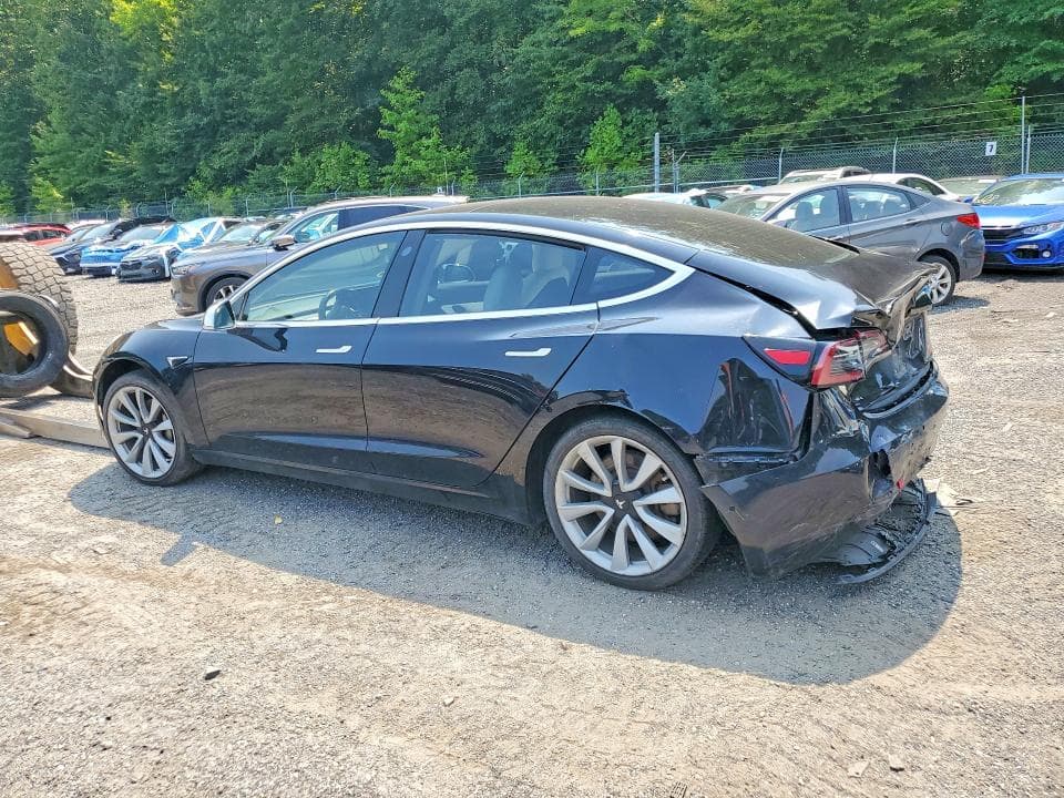 2018 TESLA MODEL 3 2