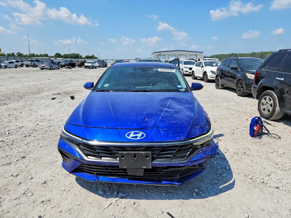 2024 HYUNDAI ELANTRA SEL 5
