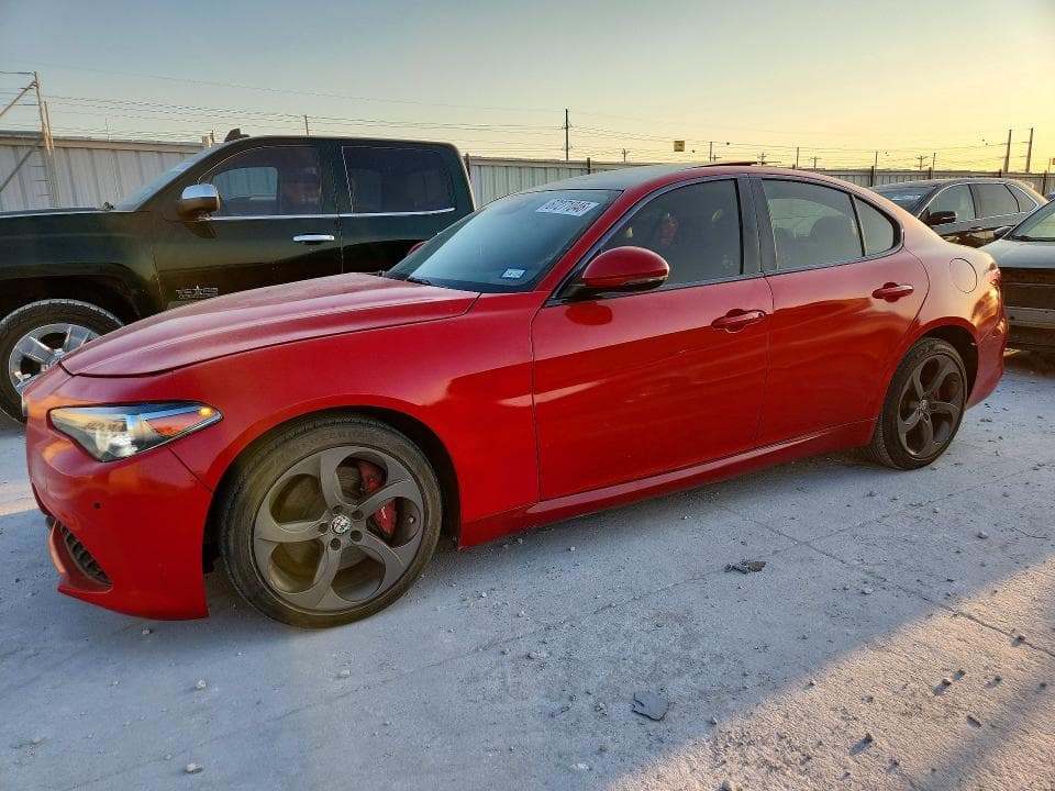 2017 ALFA ROMEO GIULIA Q4 - 1