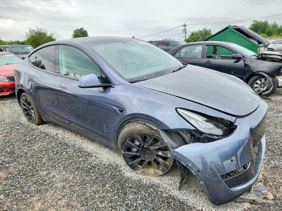 2022 TESLA MODEL Y 4