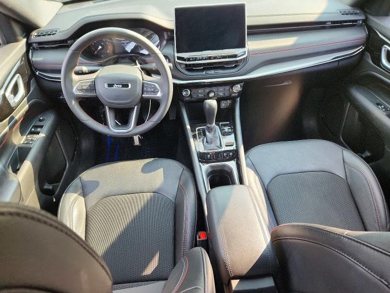 2025 JEEP COMPASS TRAILHAWK 8