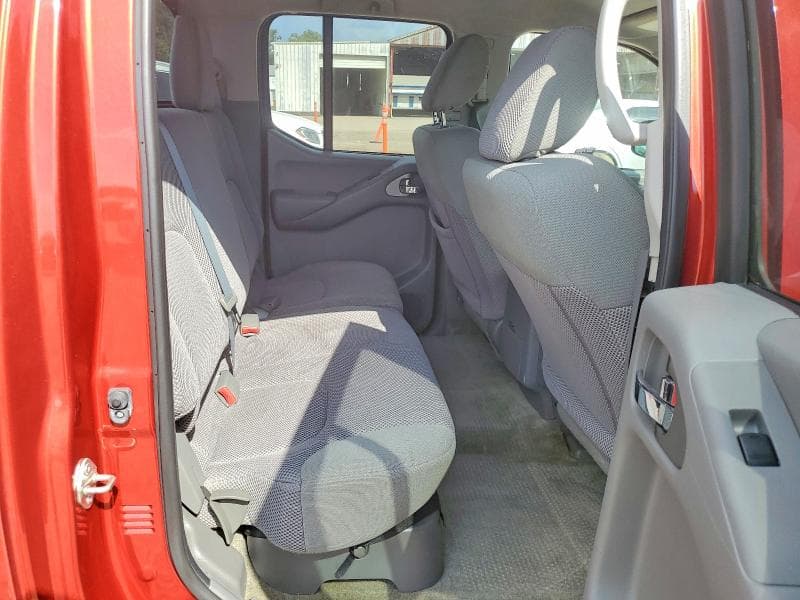 2017 NISSAN FRONTIER SV 10