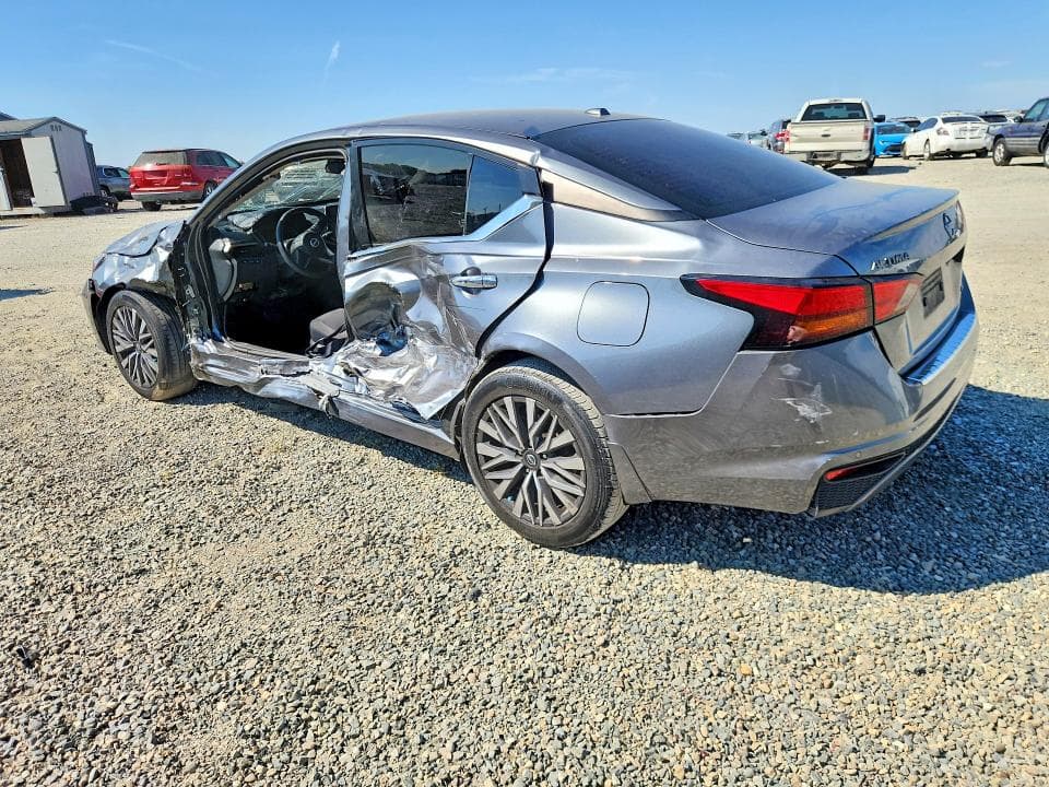 2023 NISSAN ALTIMA SV 2