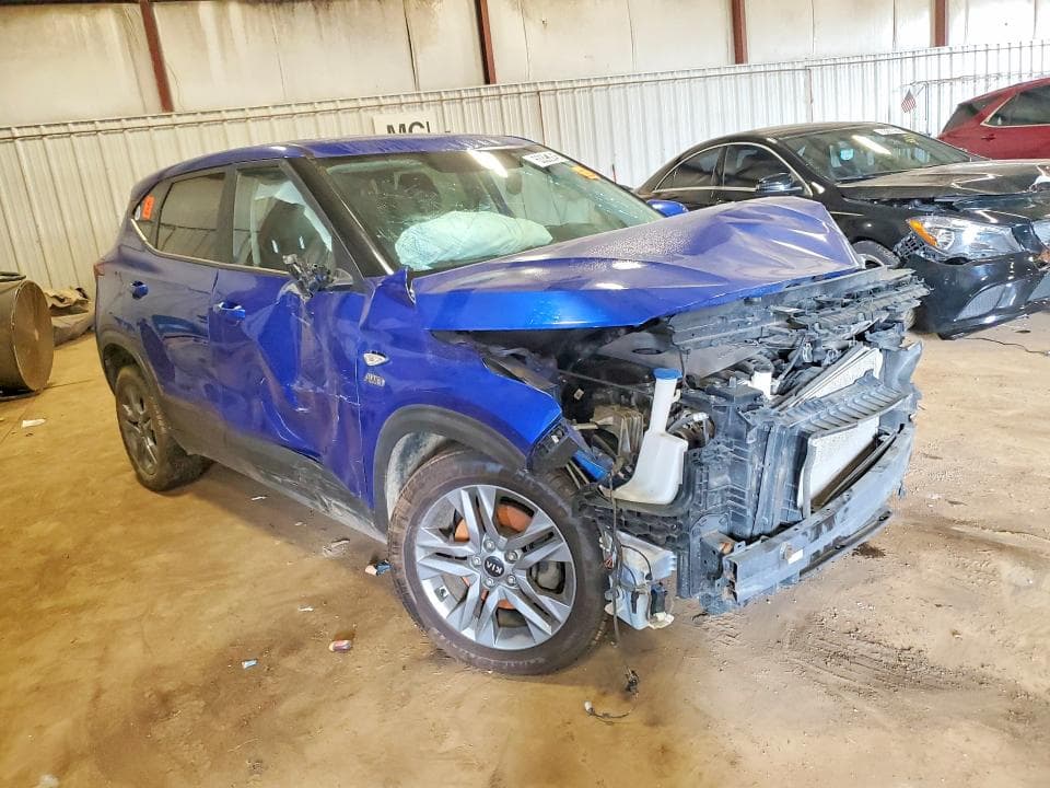 2021 KIA SELTOS LX 4