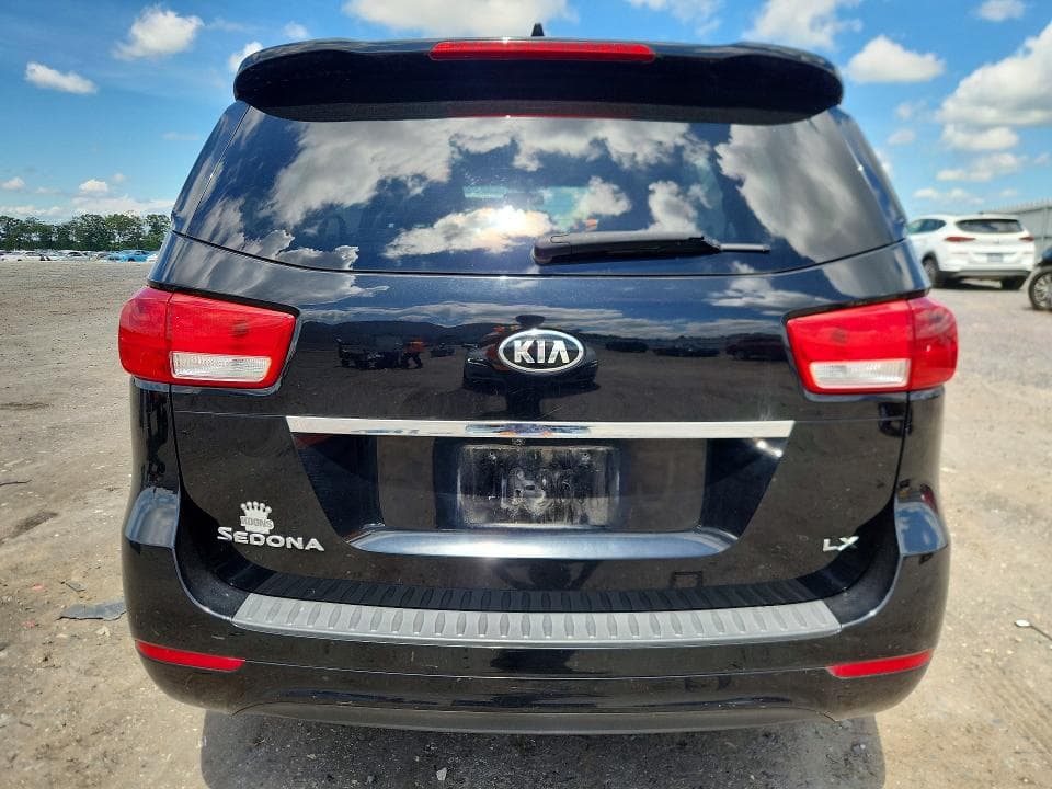 2017 KIA SEDONA LX 6