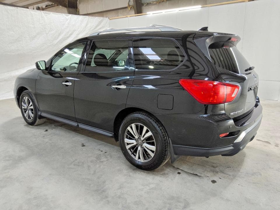 2019 NISSAN PATHFINDER S 2