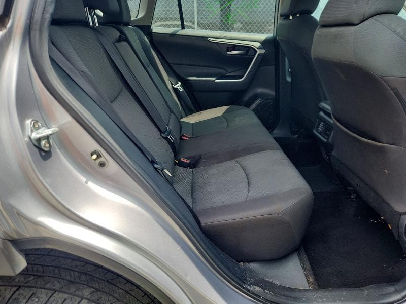 2023 TOYOTA RAV4 XLE 10