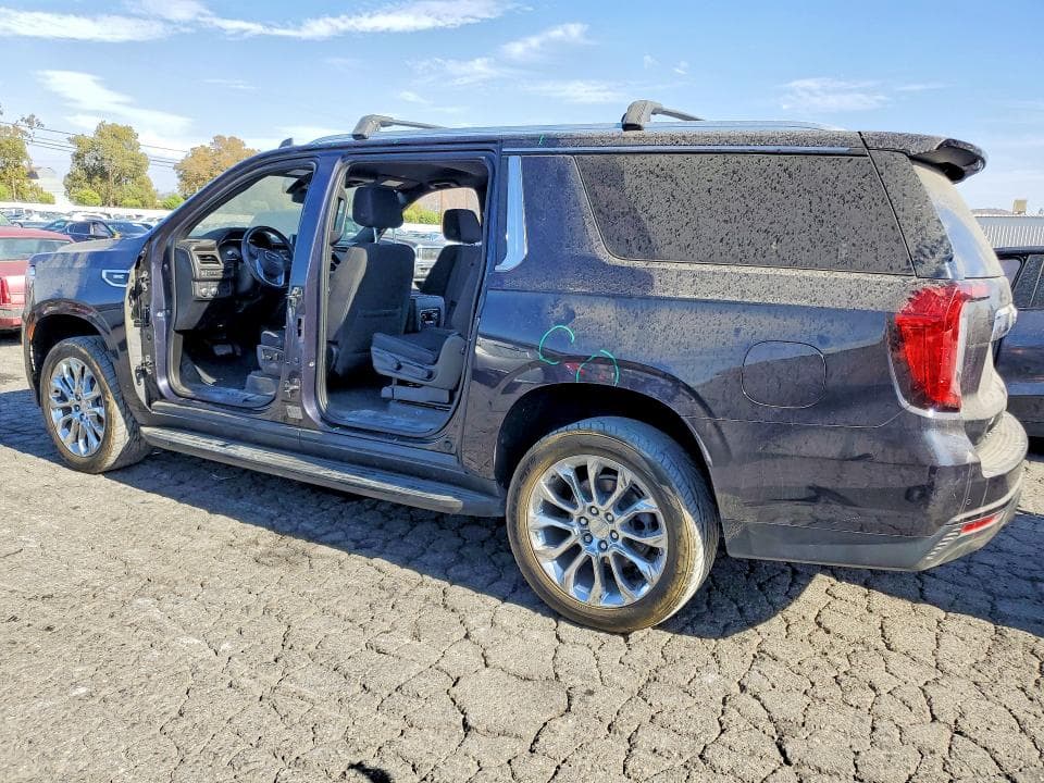 2023 GMC YUKON XL C1500 SLE 2